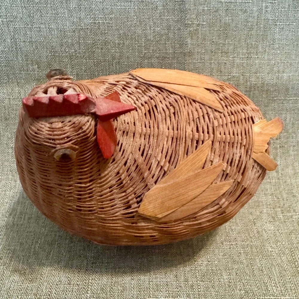 VTG Wicker Hen on Nest Basket Chicken Lidded Cottagecore Farmhouse Storage Box